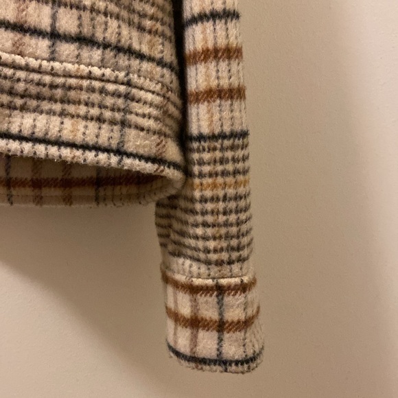Flannel Jacket - Picture 4 of 8